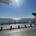 Nyaraló Seafront Lárnaka